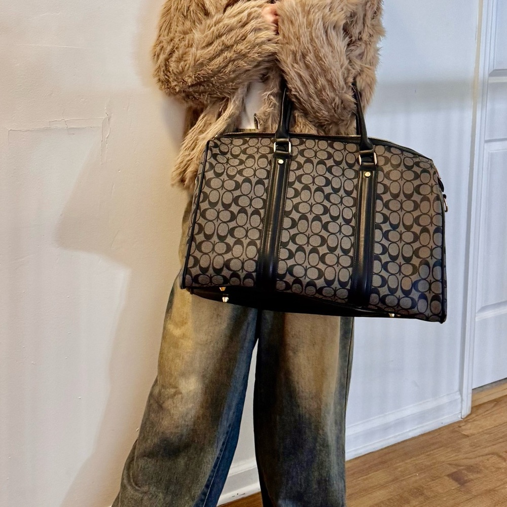 ShopEvelynne Black and Grey Patterned Travel Bag